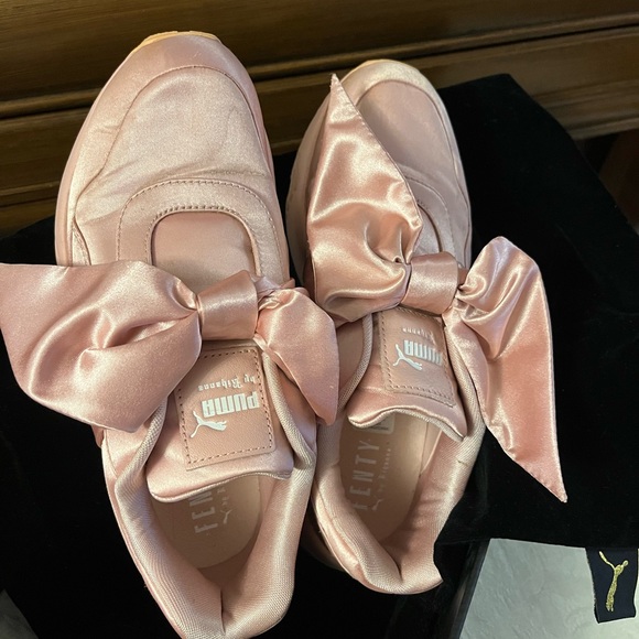 Puma x Fenty Limited Edition Bow sneakers - Picture 8 of 10
